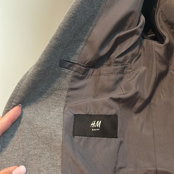 Blazer - Picture 5 of 7